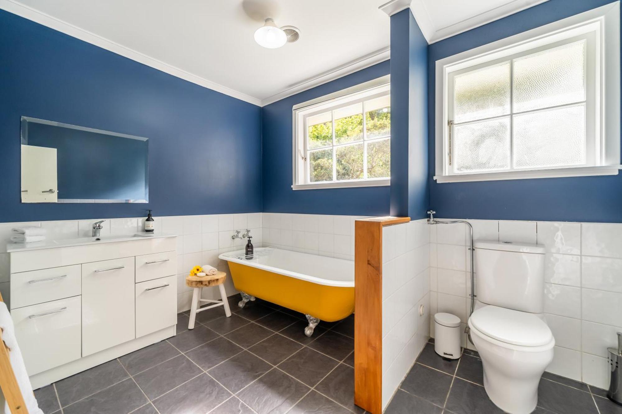 Pinehaven Cottage Upper Hutt Exterior photo